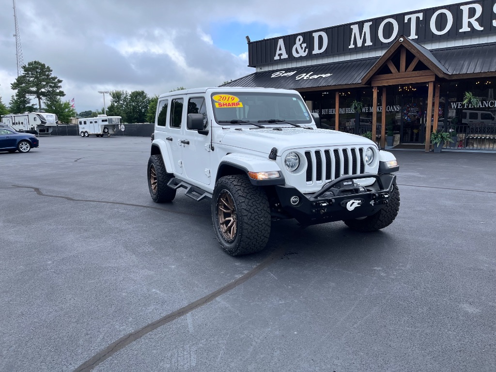 2019 Jeep Wrangler - $27,900