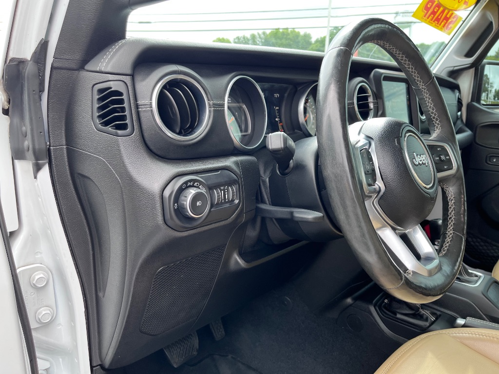 2019 Jeep Wrangler - $27,900
