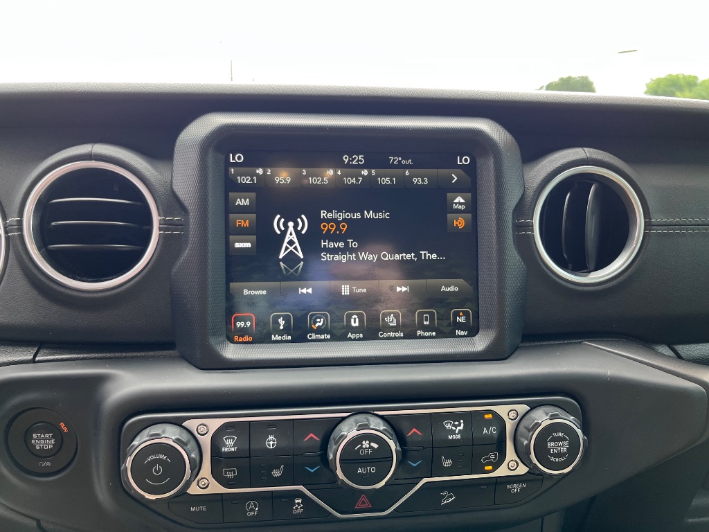 2019 Jeep Wrangler - $27,900
