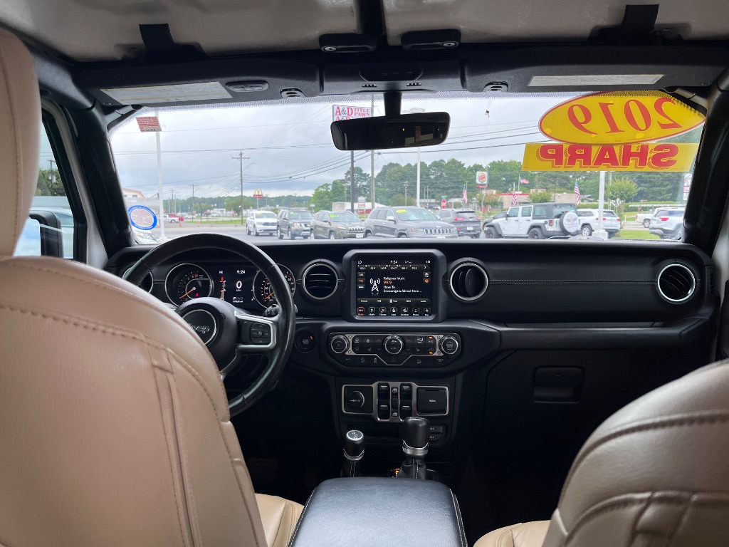 2019 Jeep Wrangler - $27,900
