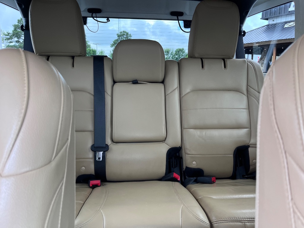 2019 Jeep Wrangler - $27,900