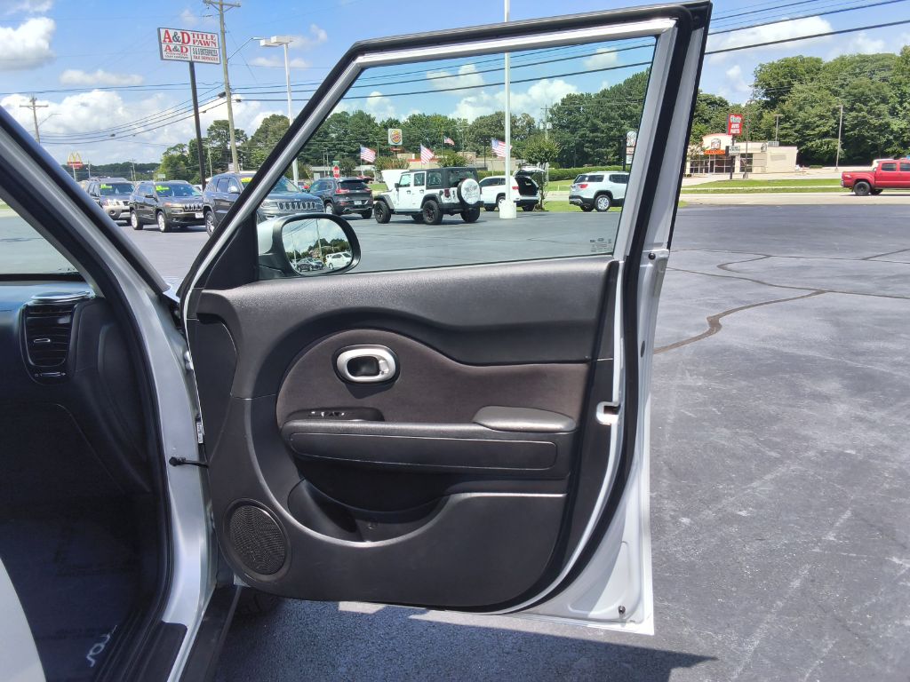 2016 Kia Soul - $10,900