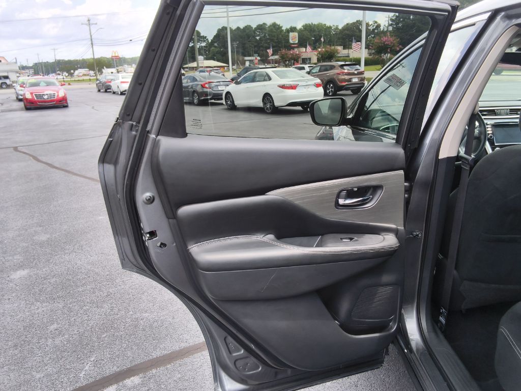 2018 Nissan Murano - $15,900