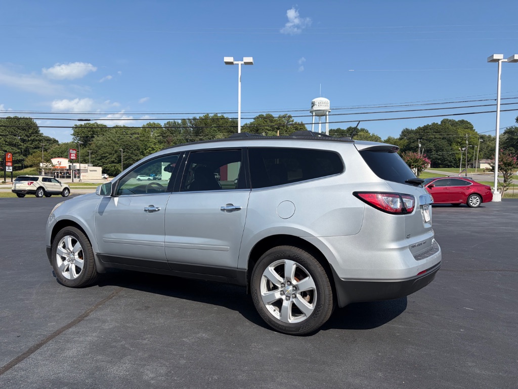 2017 Chevrolet Traverse - $15,250