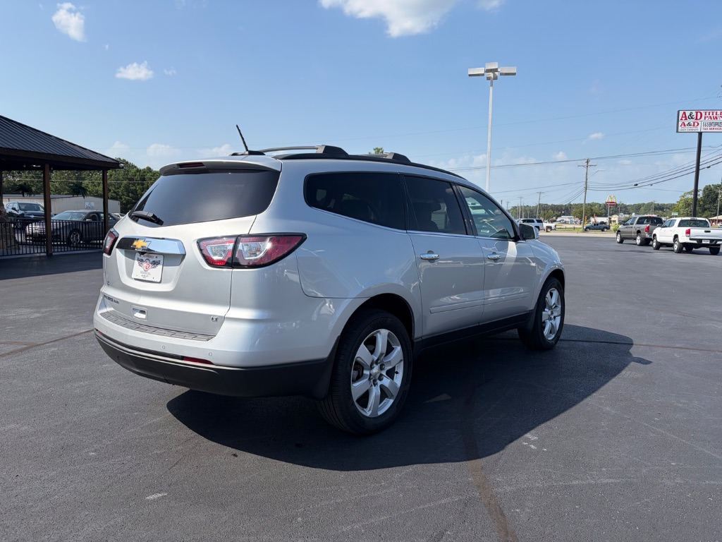2017 Chevrolet Traverse - $15,250