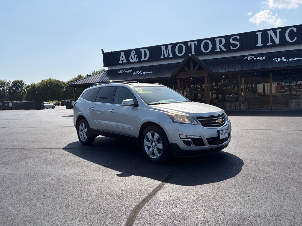 2017 Chevrolet Traverse - $15,250