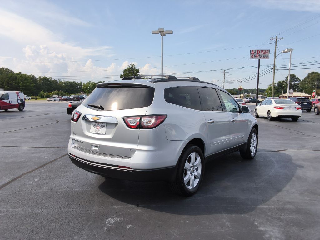 2017 Chevrolet Traverse - $15,250