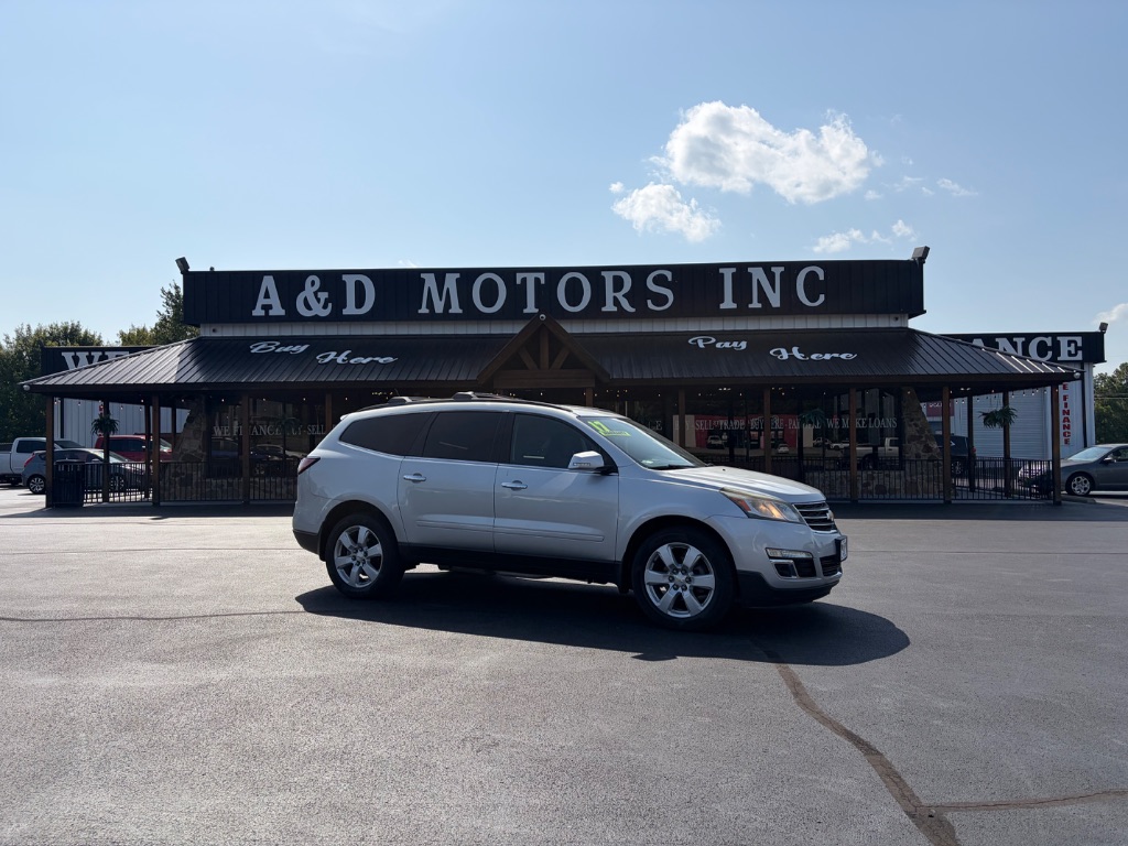 2017 Chevrolet Traverse - $15,250