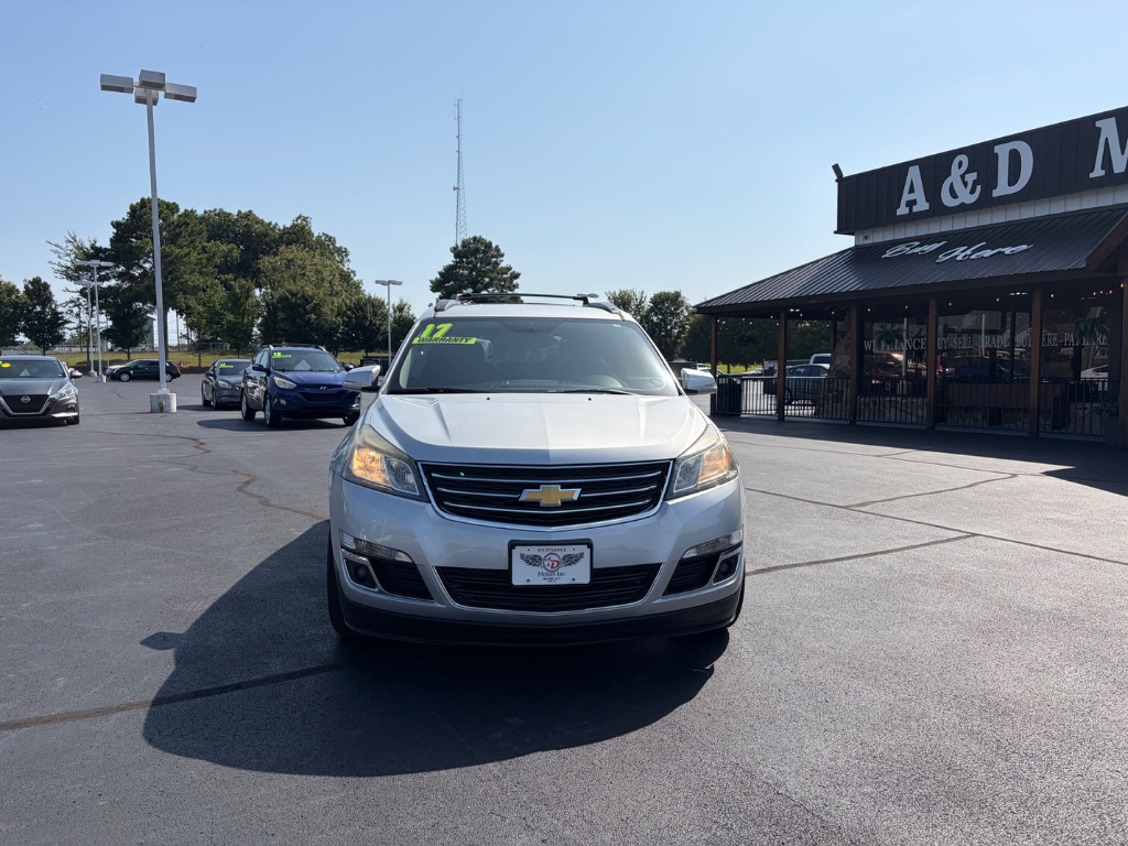 2017 Chevrolet Traverse - $15,250