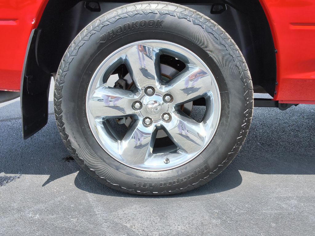 2019 Ram 1500 DS - $20,500