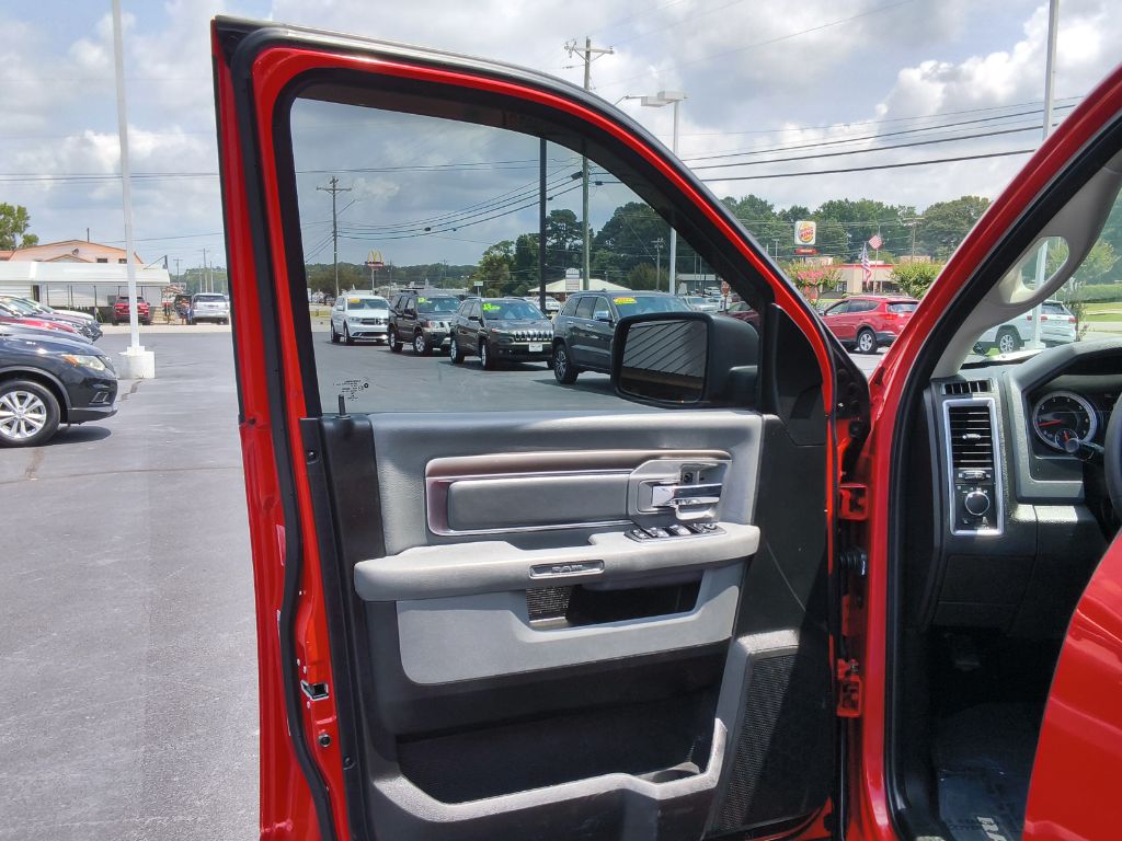 2019 Ram 1500 DS - $20,500