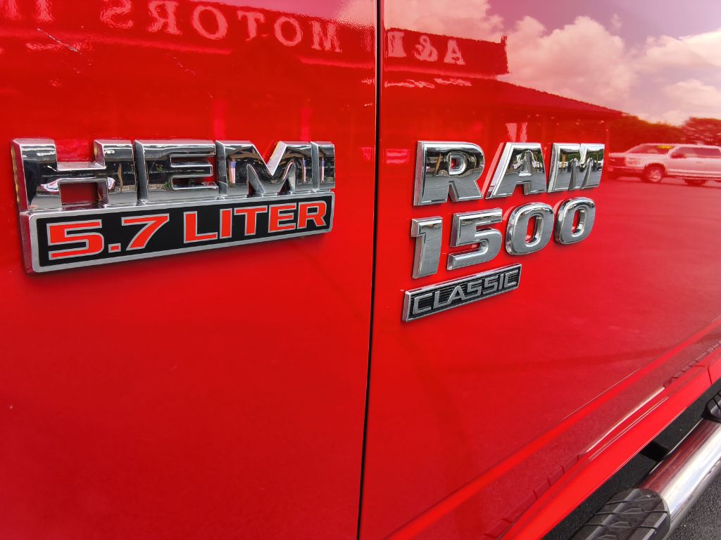 2019 Ram 1500 DS - $20,500