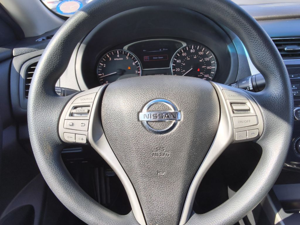 2015 Nissan Altima - $11,900