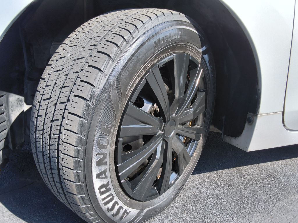 2015 Nissan Altima - $11,900