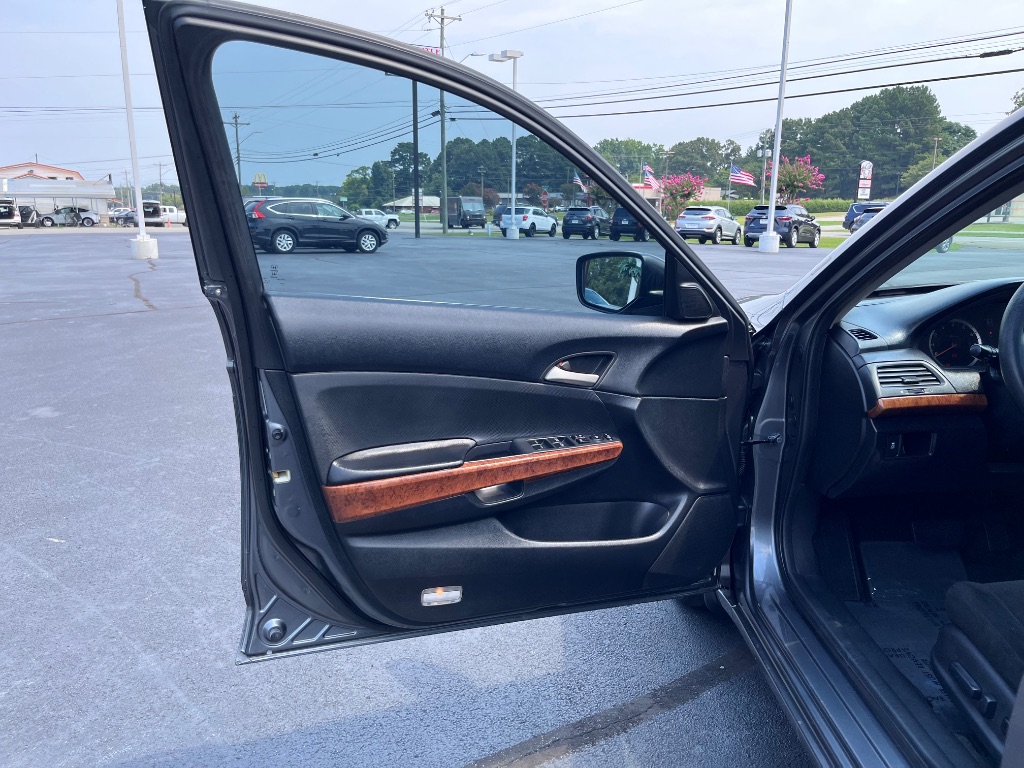 2011 Honda Accord - $11,900