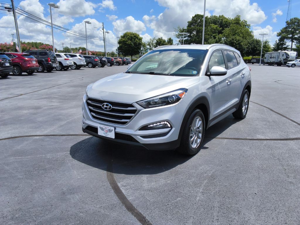 2018 Hyundai Tucson - $13,900