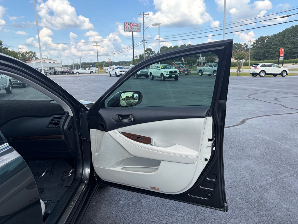 2011 Lexus ES - $12,900