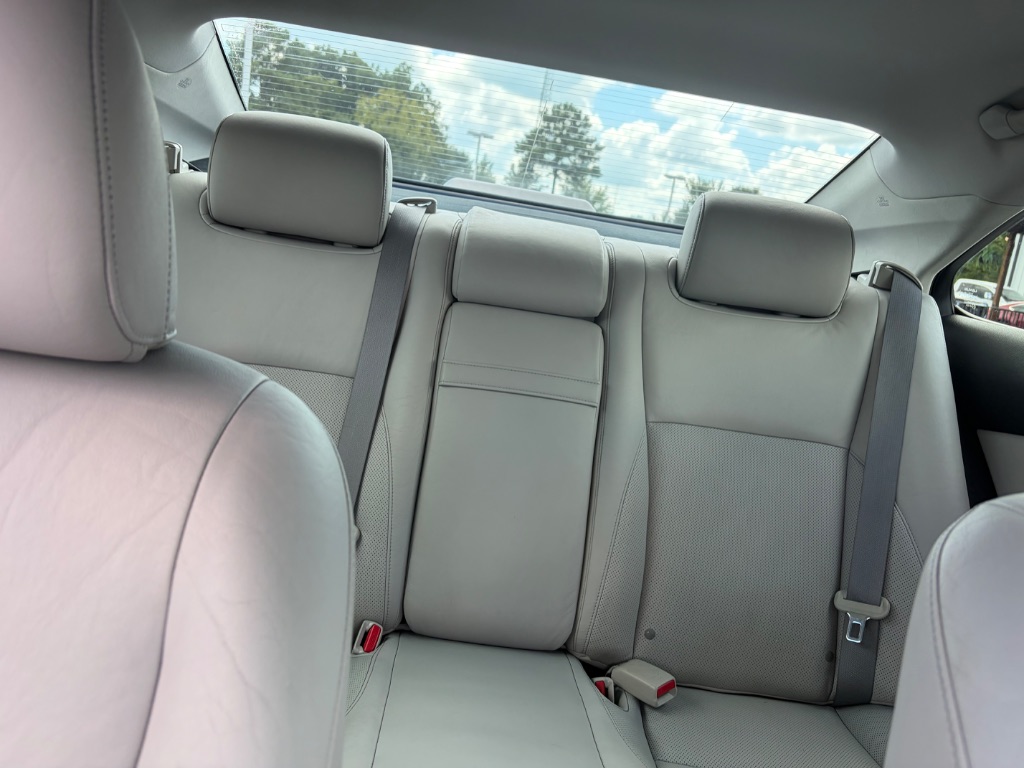 2011 Lexus ES - $12,900