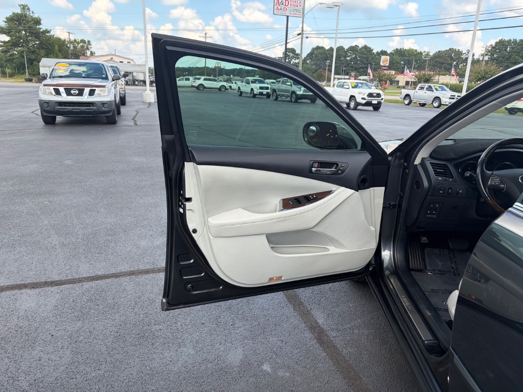 2011 Lexus ES - $12,900