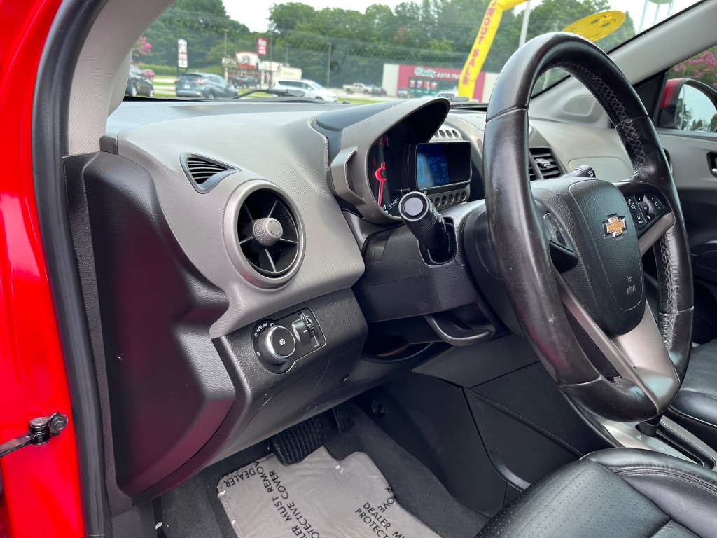 2015 Chevrolet Sonic - $8,995
