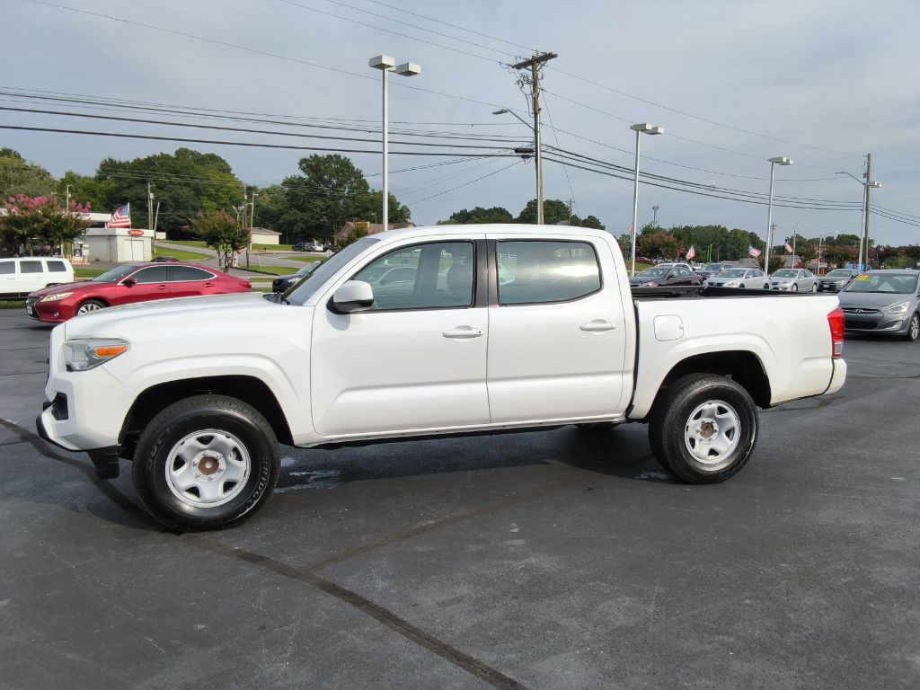 2017 Toyota Tacoma - $22,900
