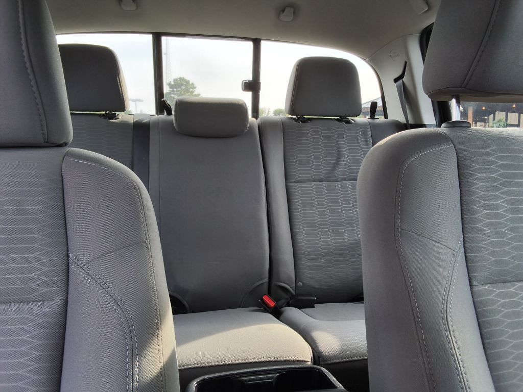 2017 Toyota Tacoma - $22,900