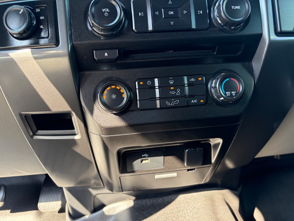 2017 Ford F-150 - $22,900