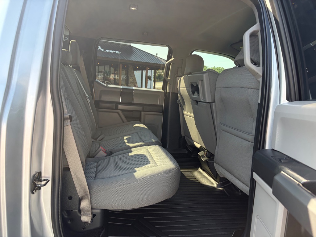 2017 Ford F-150 - $22,900