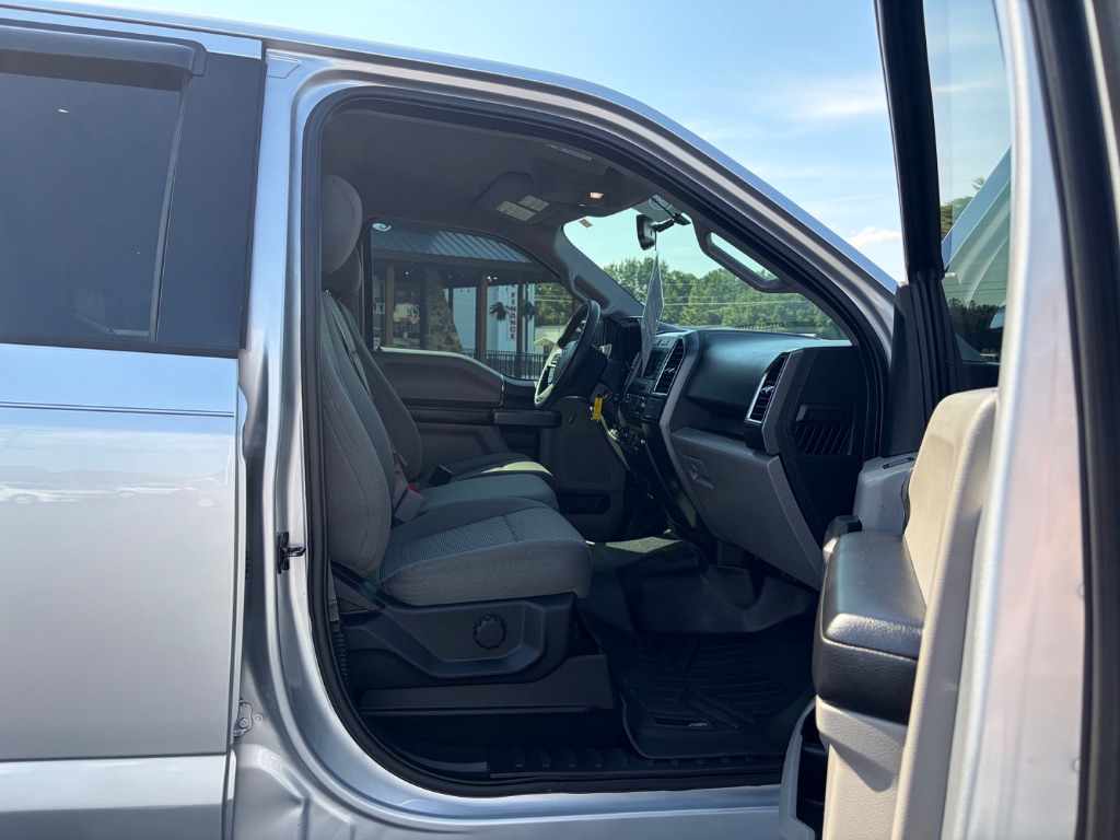 2017 Ford F-150 - $22,900