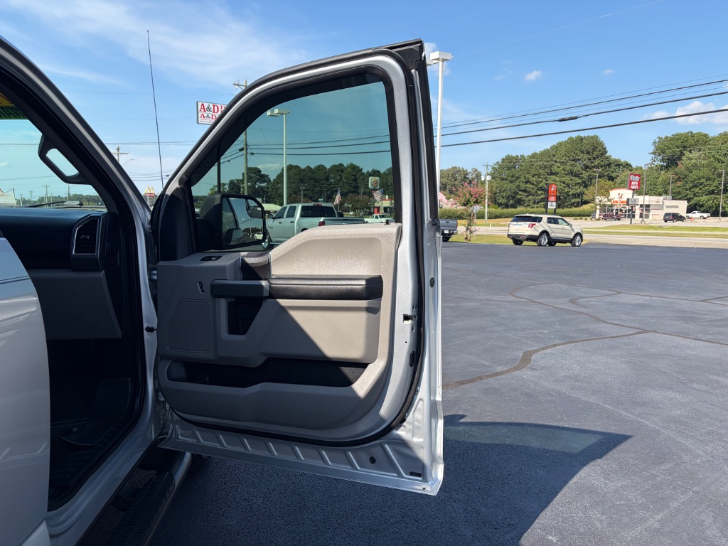 2017 Ford F-150 - $22,900