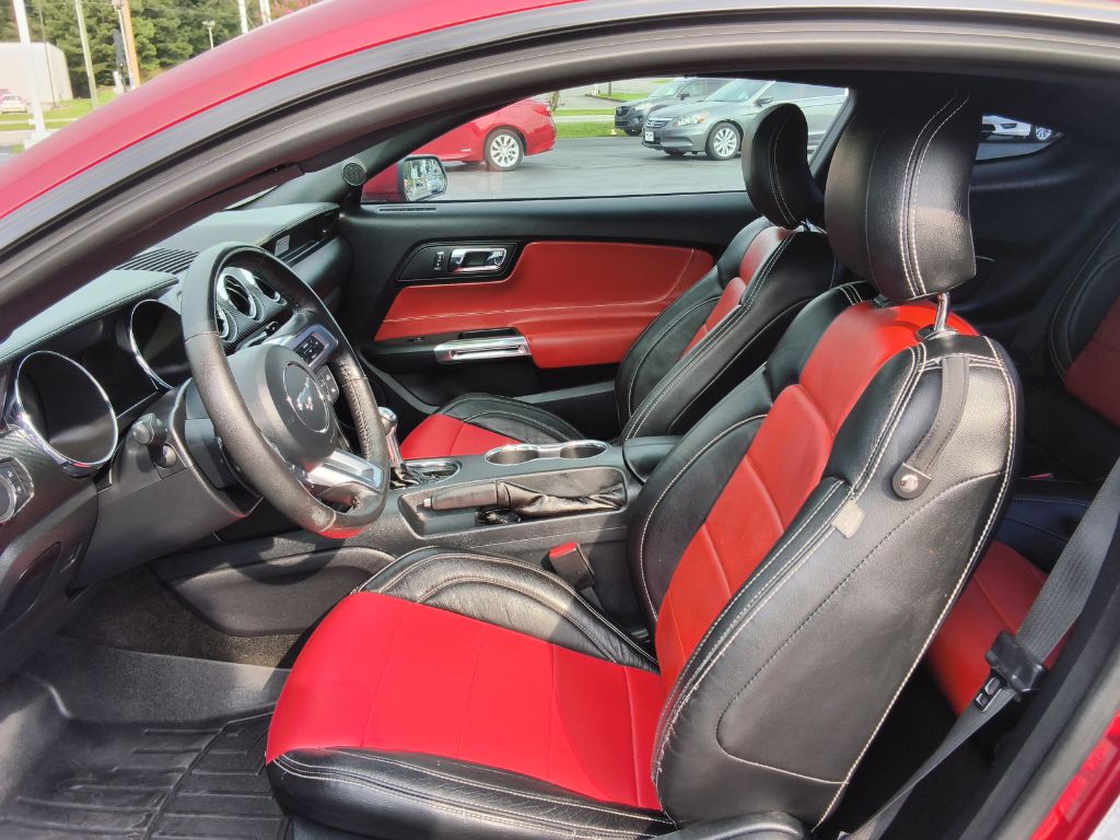 2016 Ford Mustang - $17,900