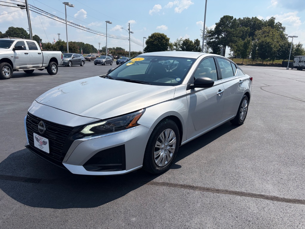 2024 Nissan Altima - $16,900