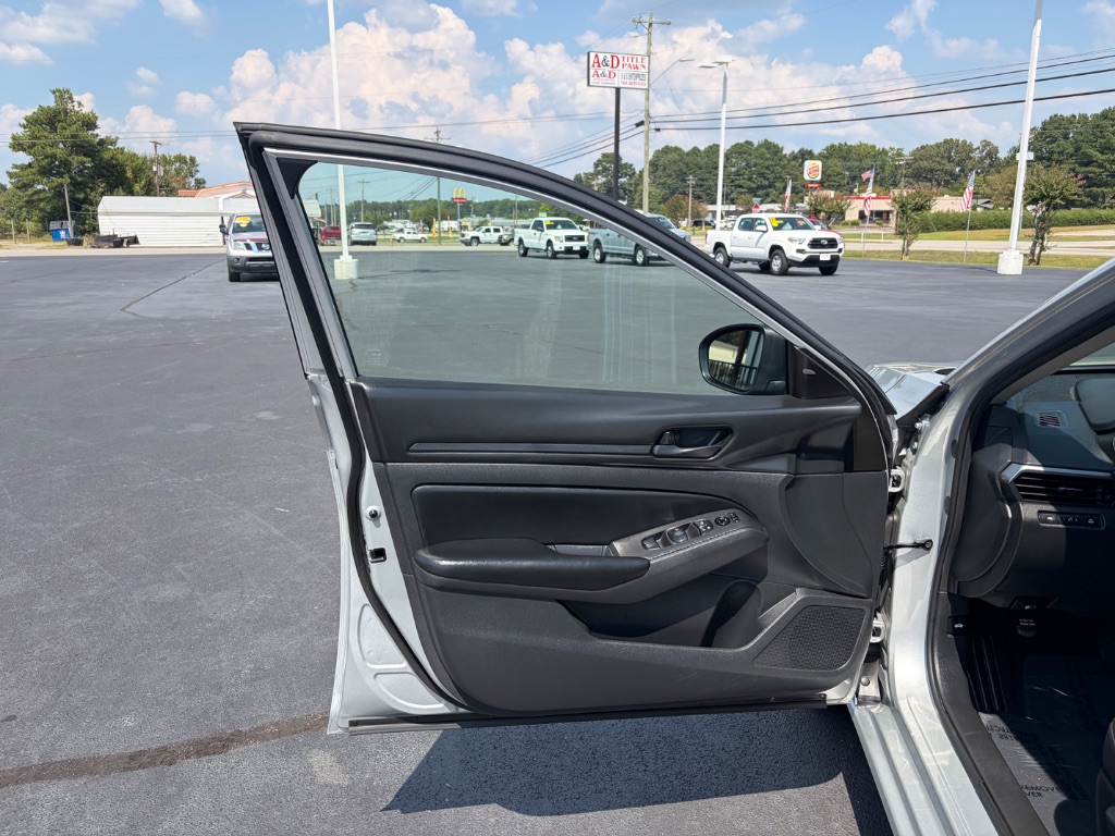 2024 Nissan Altima - $16,900