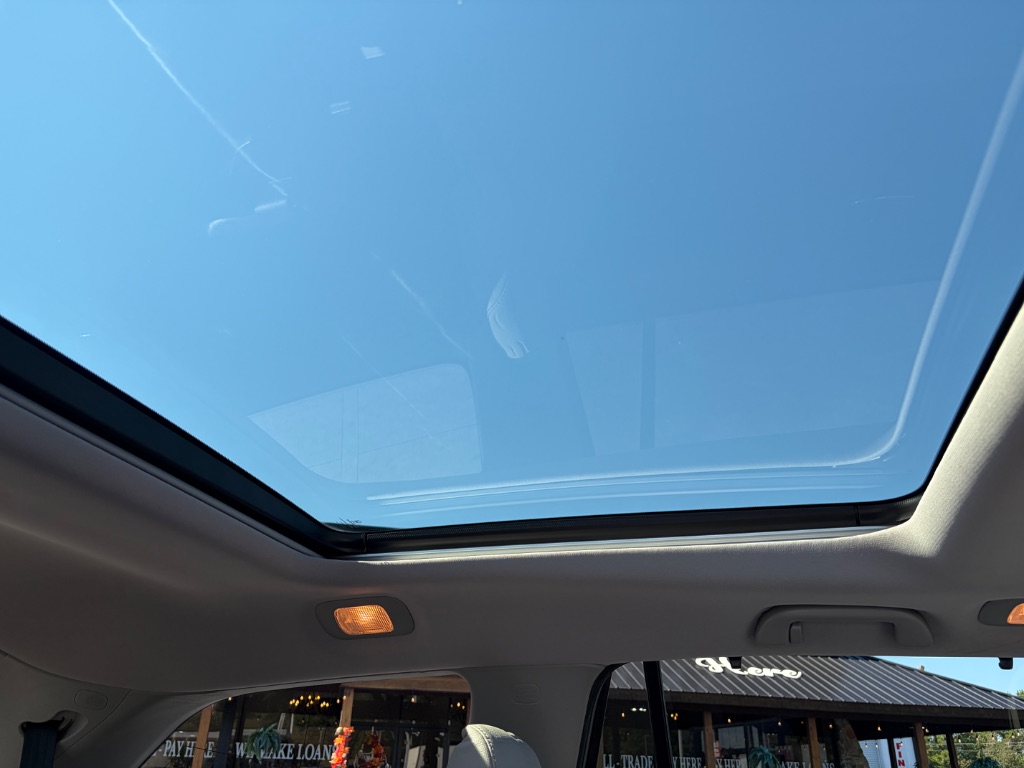 2018 Honda Pilot - $17,900