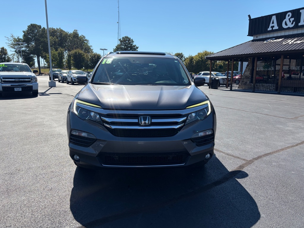 2018 Honda Pilot - $17,900
