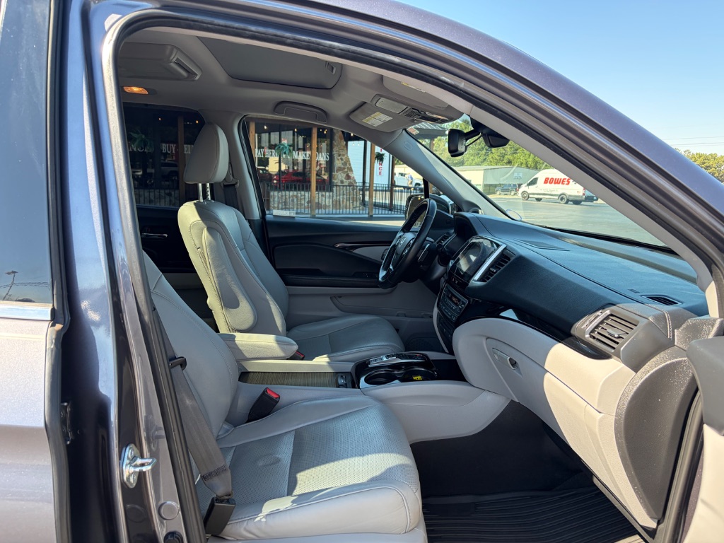 2018 Honda Pilot - $17,900