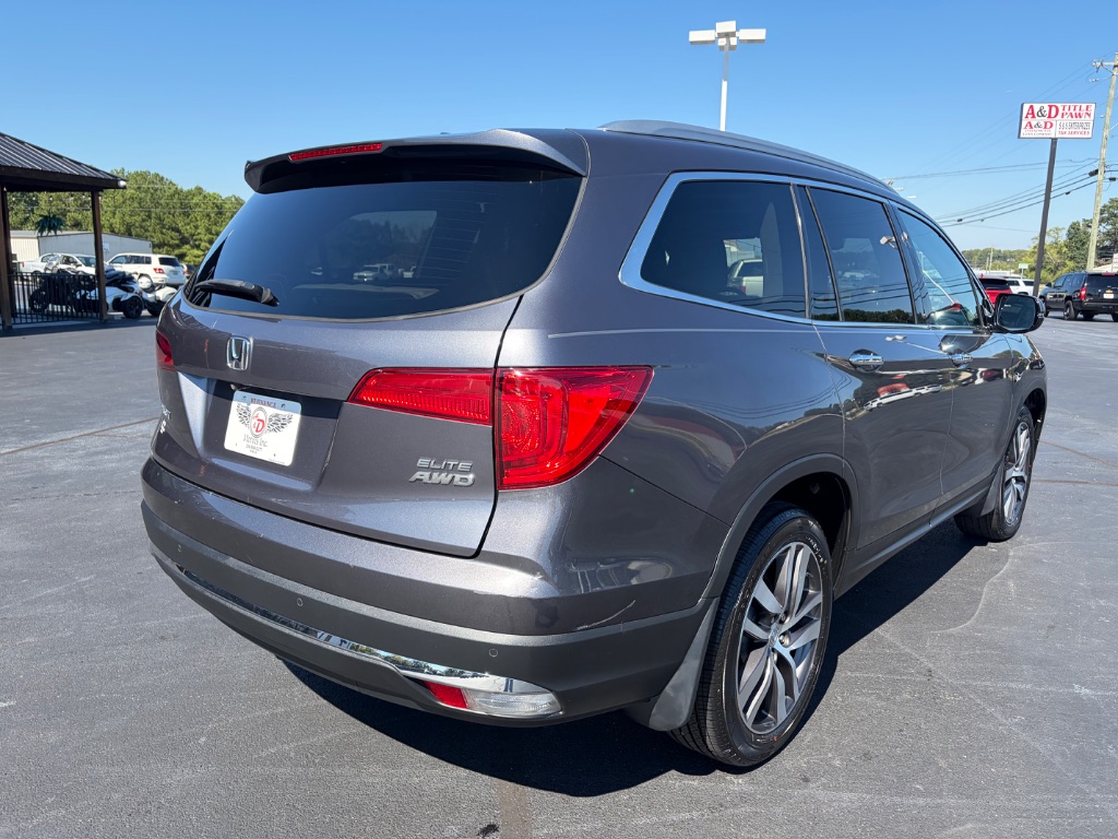 2018 Honda Pilot - $17,900