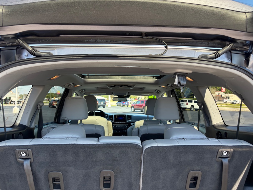 2018 Honda Pilot - $17,900