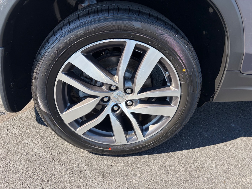2018 Honda Pilot - $17,900