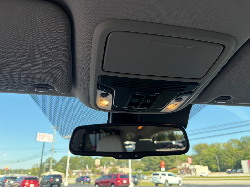 2018 Honda Pilot - $17,900