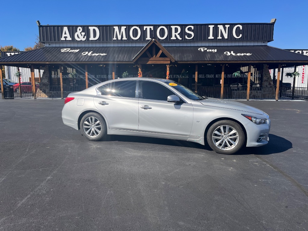2015 INFINITI Q50