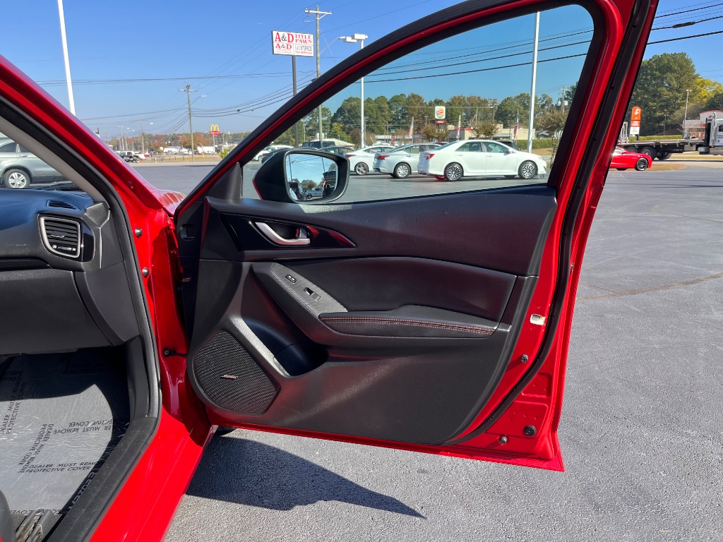 2015 MAZDA MAZDA3 - $10,900
