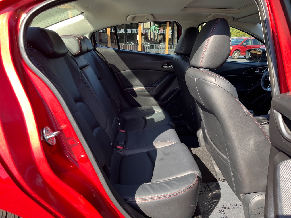 2015 MAZDA MAZDA3 - $10,900