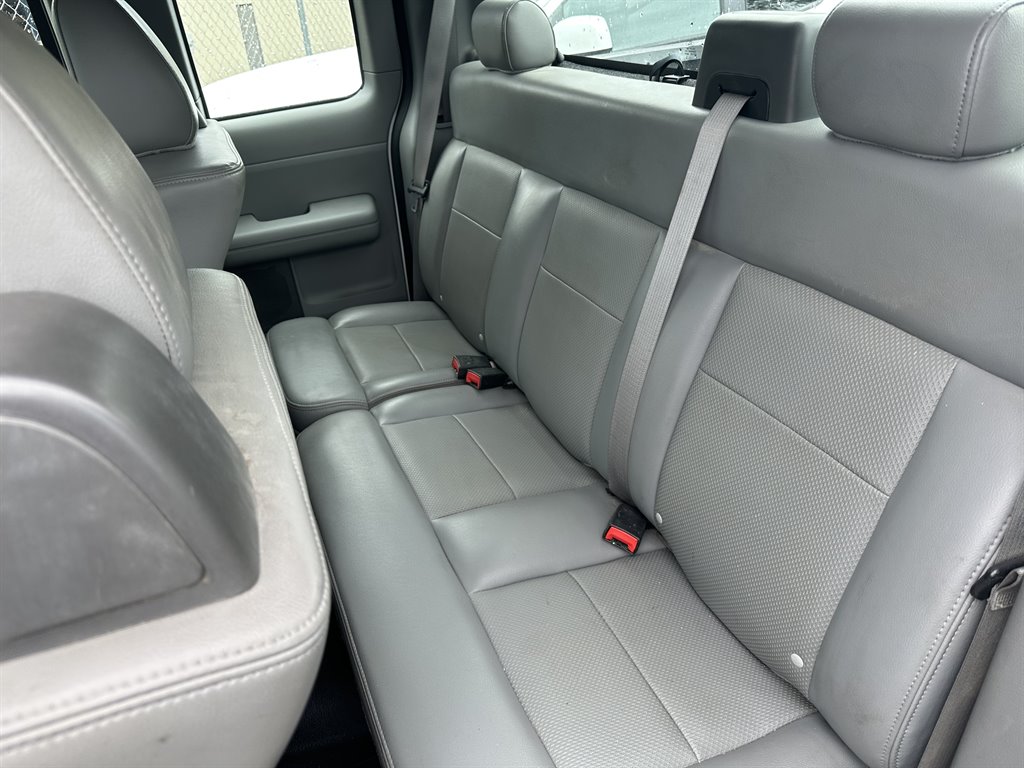 2005 Ford F-150 XL photo
