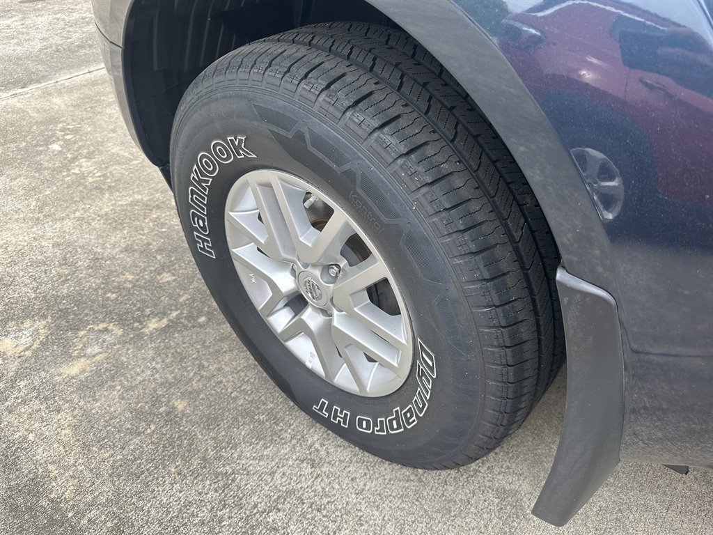 2019 Nissan Frontier SV photo