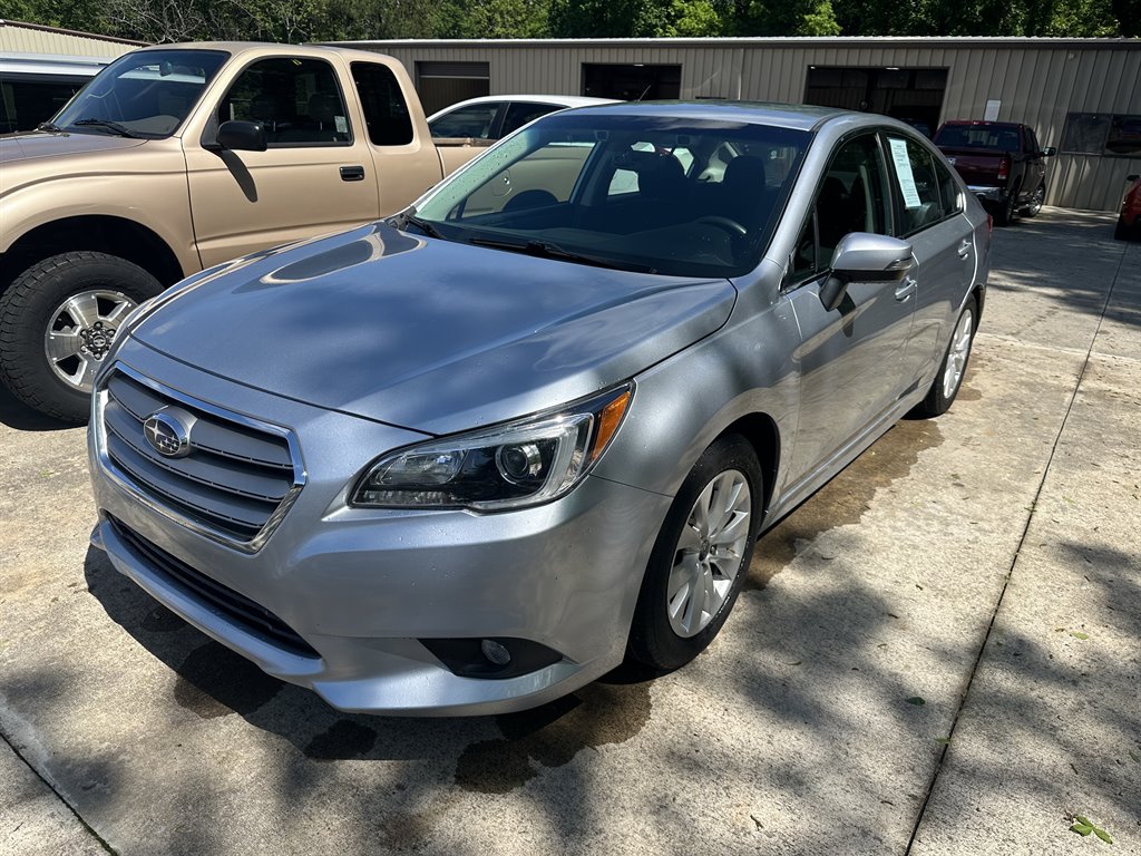 2017 Subaru Legacy Premium photo