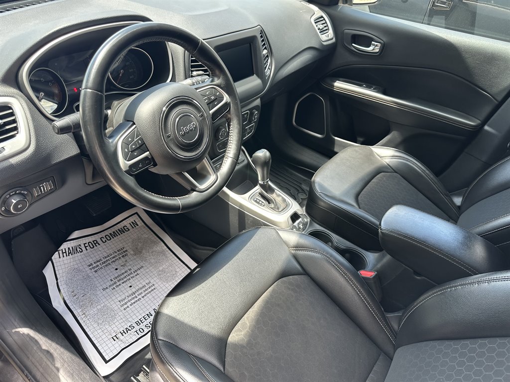 2013 Jeep Grand Cherokee Laredo photo 26