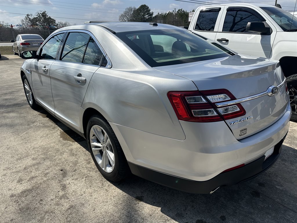 2019 Ford Taurus - $13,500