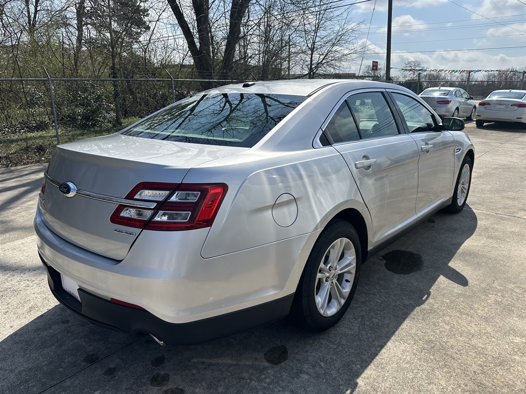 2019 Ford Taurus - $13,500