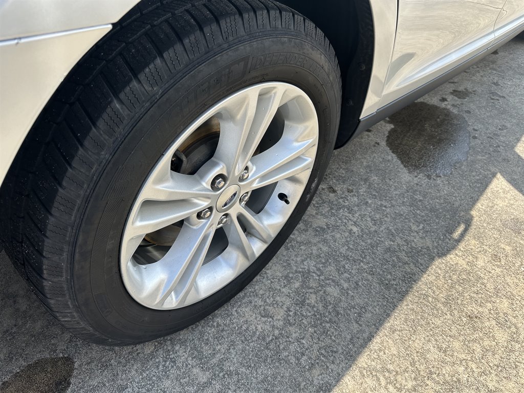 2019 Ford Taurus - $13,500
